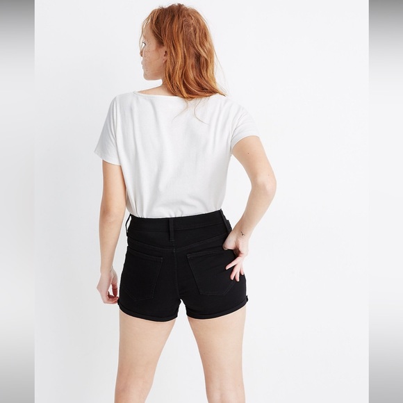 Madewell Roadtripper Jean Shorts. - Picture 3 of 8